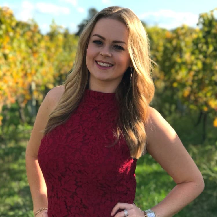 Justine Hinton, Senior Account Manager, Softsource